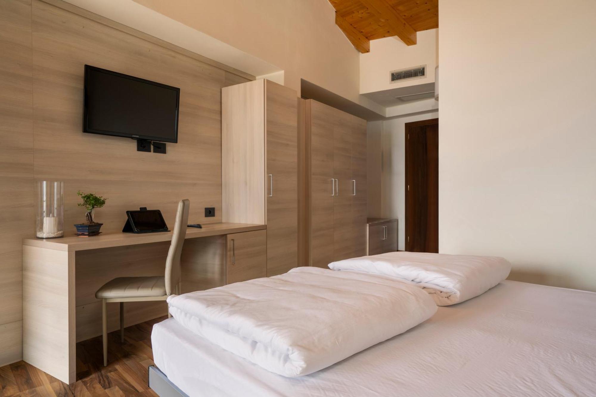 Hotel Coste Лімоне-суль-Гарда Екстер'єр фото